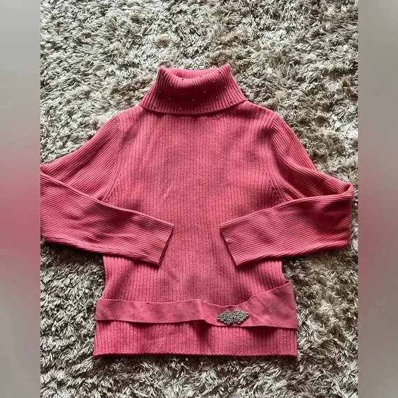 Large turtleneck with rhinestones - Picture 1 of 5
